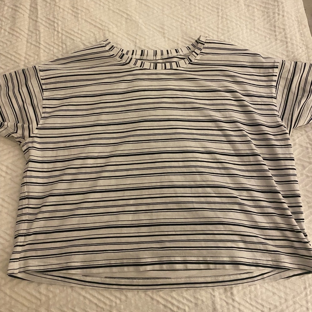 Lulu Lemmon womens cropped top size 8